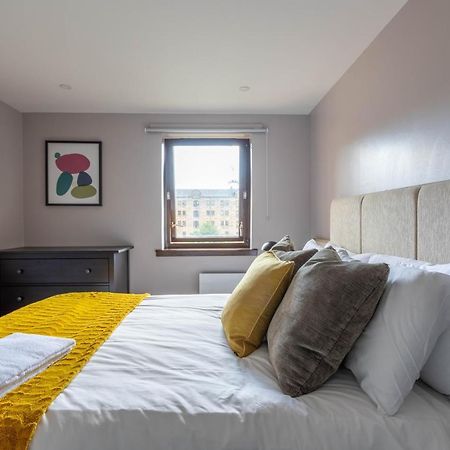 Stunning 1 Bed Merchant City Apartment With Parking Glasgow Kültér fotó